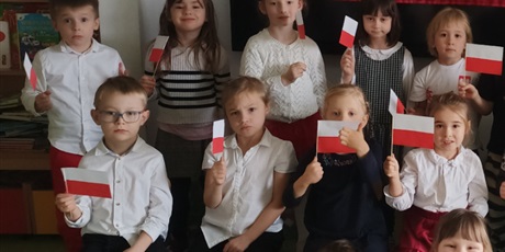 Powiększ grafikę: Święto Niepodległości