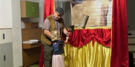 Powiększ grafikę: Teatrzyk