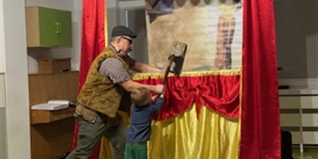 Powiększ grafikę: Teatrzyk