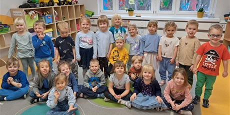 Powiększ grafikę: Urodzinki w grupie