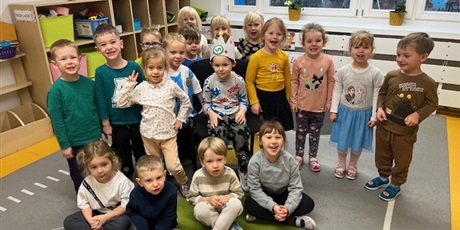 Powiększ grafikę: Urodzinki w grupie