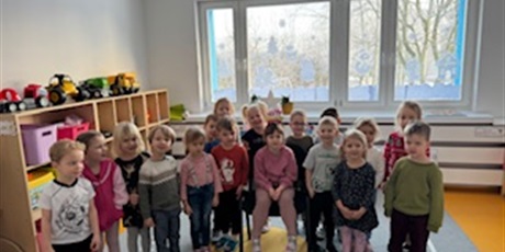 Powiększ grafikę: Urodzinki w grupie