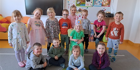 Powiększ grafikę: Urodzinki w grupie