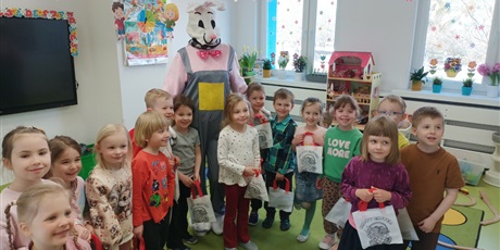 Powiększ grafikę: Wielkanoc u Sówek 