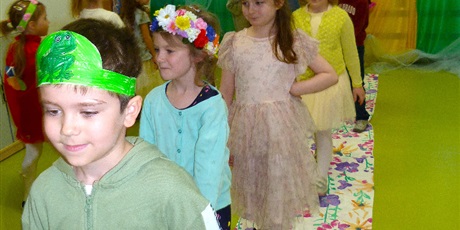 Powiększ grafikę: WIOSNA