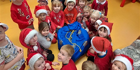 Powiększ grafikę:  Z życia przedszkola